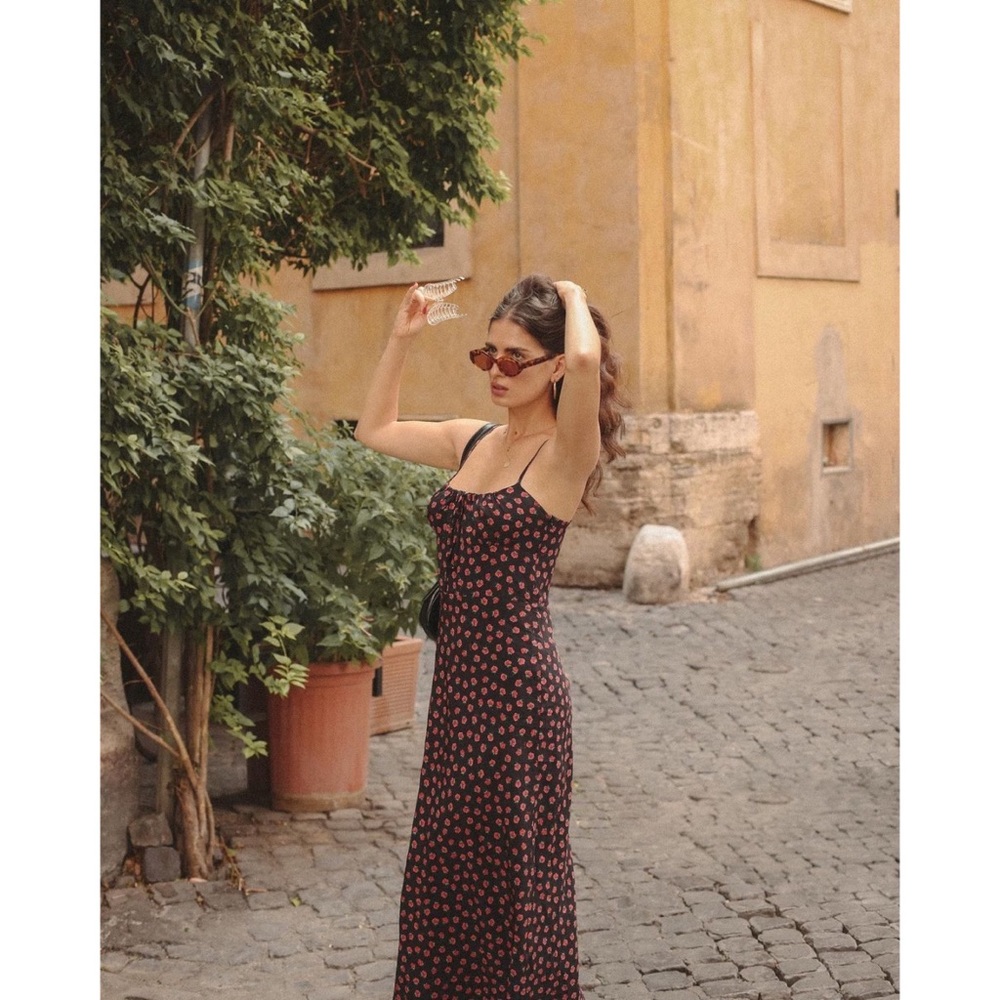 Réalisation Par Alba Dress in Rosalita